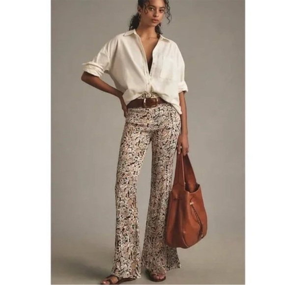 Anthropologie Satin Flare Leg Paisley Print Pants Tan Beige High Rise Sz 10 - Picture 2 of 14
